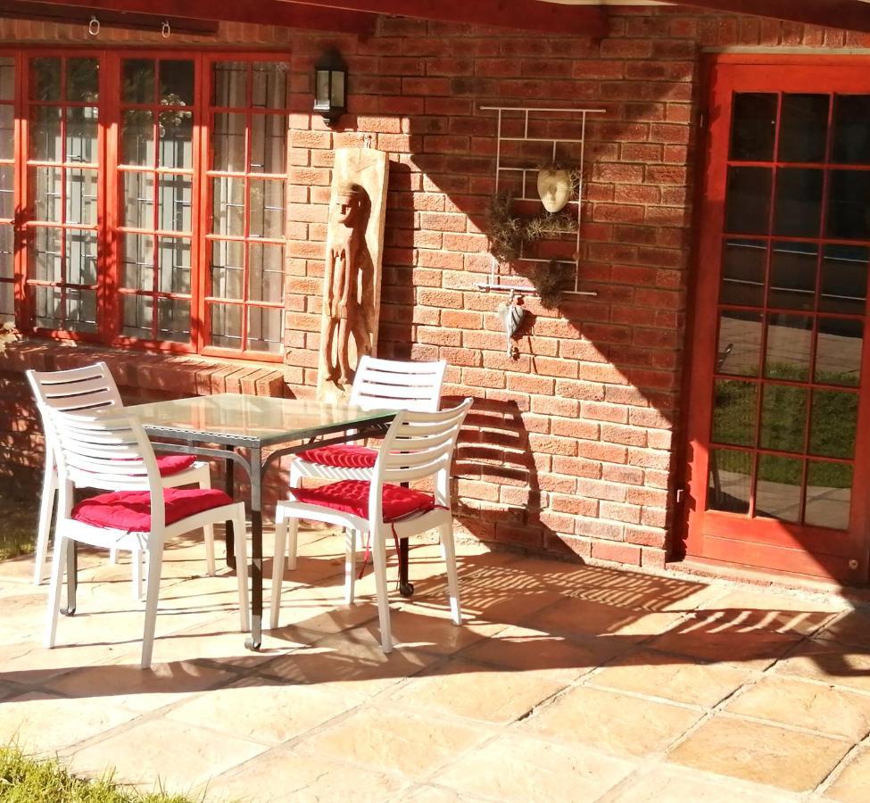 Gaestehaus Helderbergview Somerset West Bagian luar foto