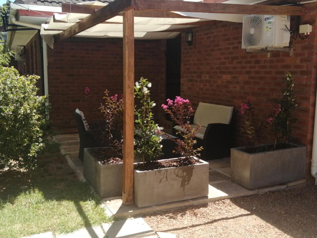 Gaestehaus Helderbergview Somerset West Bagian luar foto