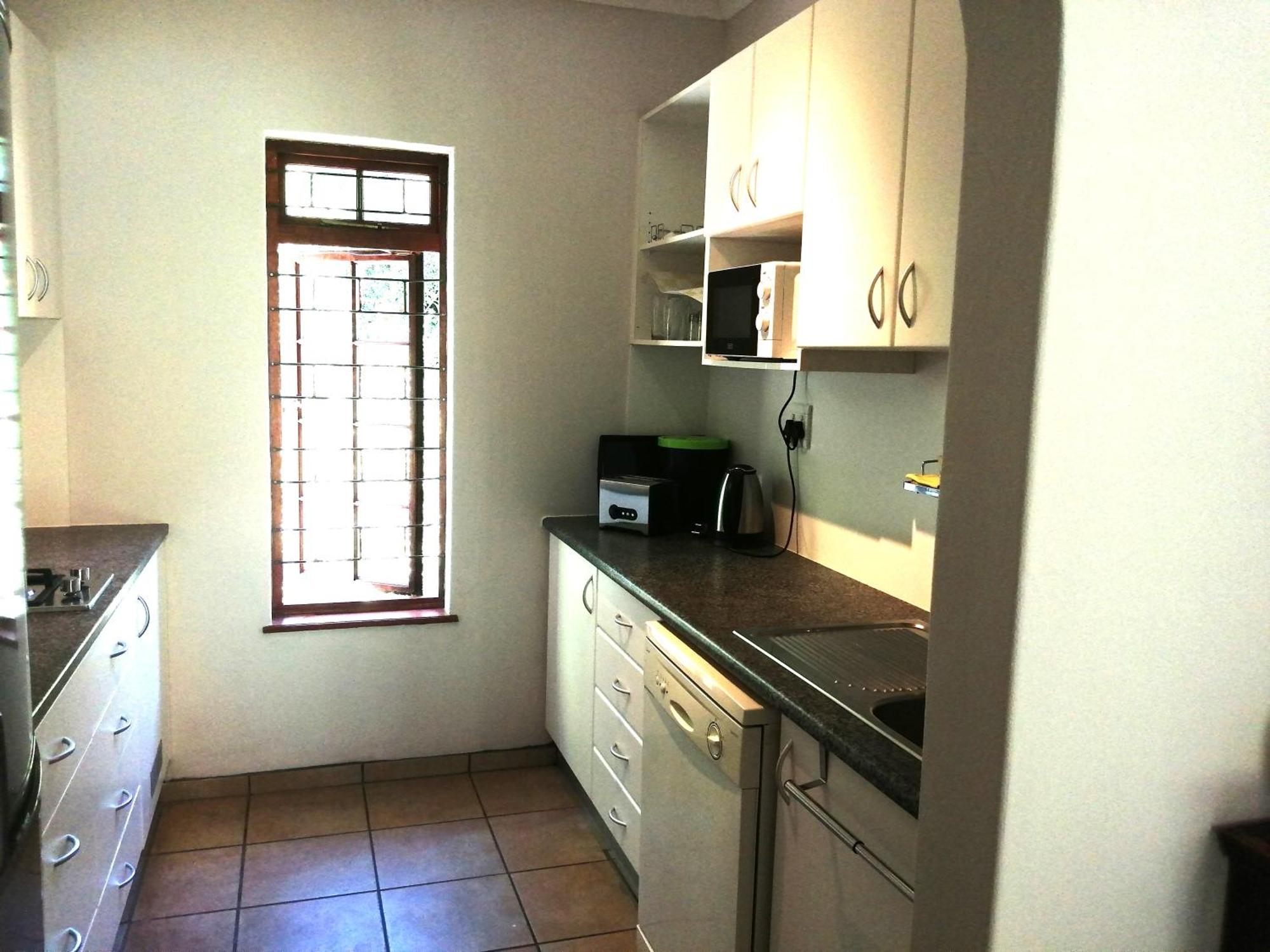Gaestehaus Helderbergview Somerset West Bagian luar foto